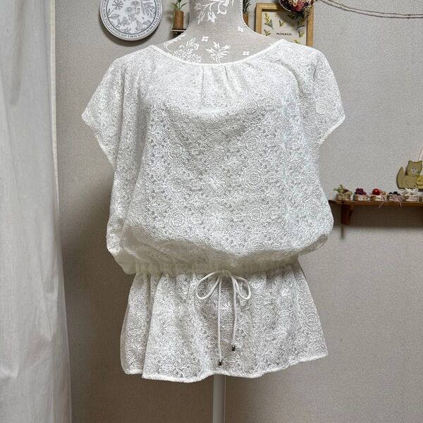 極美品 フラジール 総レース 綺麗め 透け感 プルオーバー ペプラム丈 トップス