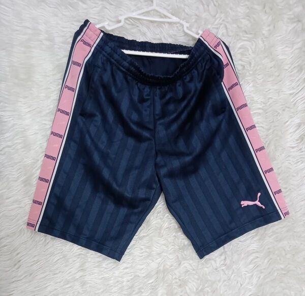 75 PUMA ハーフパンツ ネイビー ピンク ライン入り