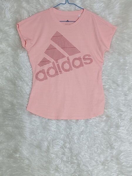 69 adidas Tシャツ ピンク