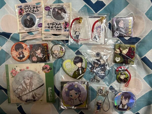 刀剣乱舞 ゲーム アニメ 花丸 缶バッジ アクキー リフレクターマスコット等 19個まとめ売り ※処分品、ジャンク品