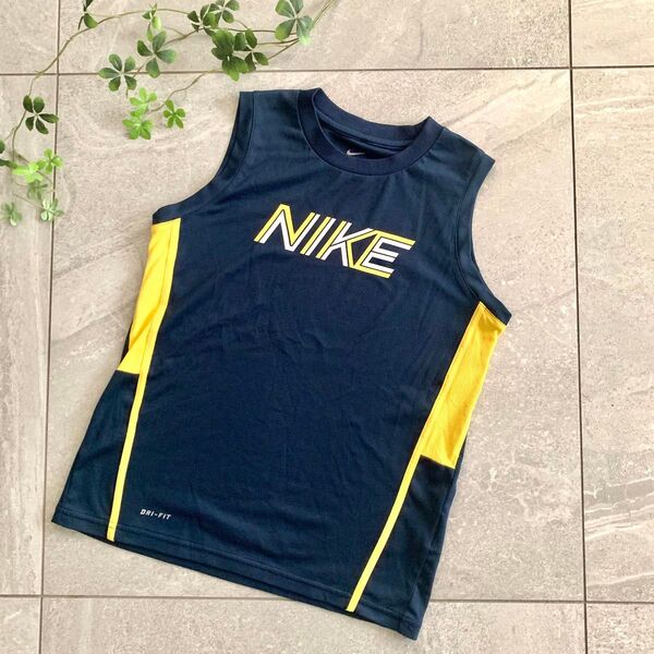 NIKE ナイキ キッズ タンクトップ ネイビー 120-130 xs DRI-FIT キッズXS