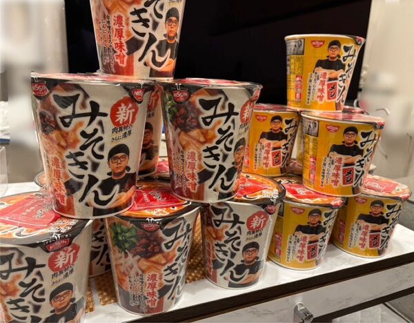 新 みそきん みそきんメシ カップラーメン