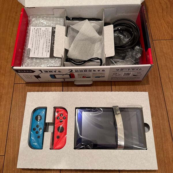 Nintendo Switch 本体 Joy-Con ネオンブルー/ネオンレッド 2019年購入