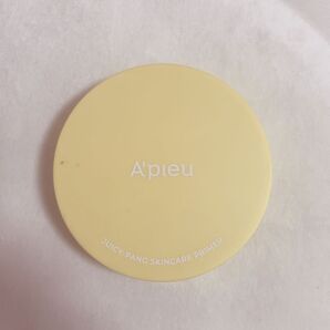 Apleu アピュー ジューシーパン スキンケアプライマー レモン 黄色