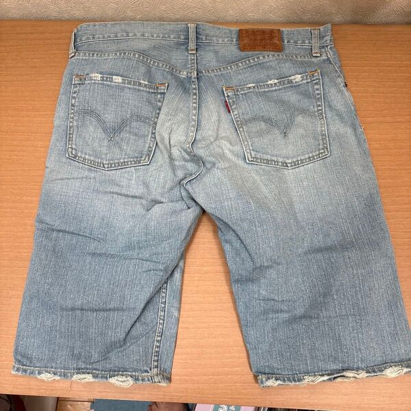 Levi's 503 デニムハーフパンツ ダメージ加工 ライトブルー 34インチ