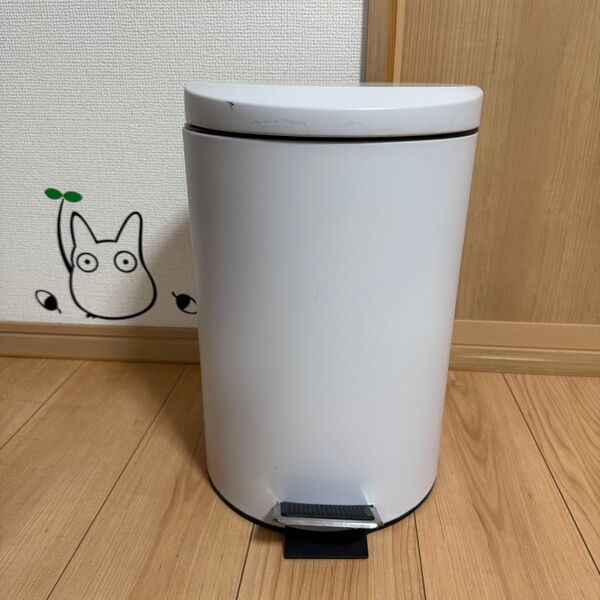 ニトリ ゴミ箱 ダストボックス ペダル式 12L
