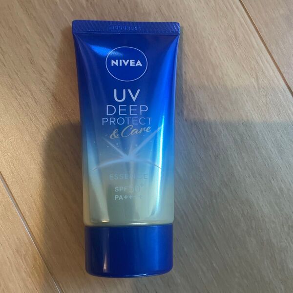 NIVEA UV DEEP PROTECT & CARE Essence SPF50+ PA++++