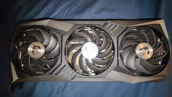 GeForce RTX 3070 GAMEING X TRIO 動作品確認済