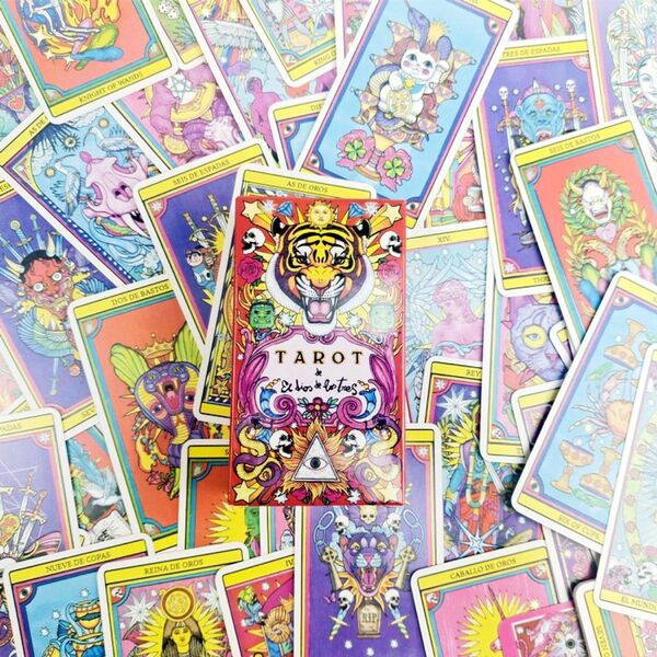 タロットカード 虎 オラクルカード タイガー ユニーク ビビットカラー トラ 動物 アニマル 箱入り エネルギー 活力 パワフル