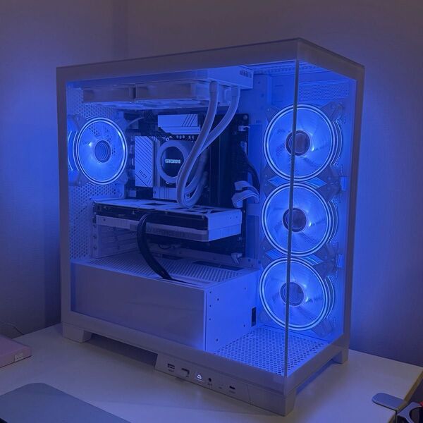 stormpc 白 ゲーミングpc i7-13700F RTX 4060 Ti
