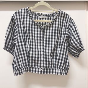 earth music &ecology ギンガムチェック 半袖トップス 夏服 総ゴム ヘソ出し Vネック
