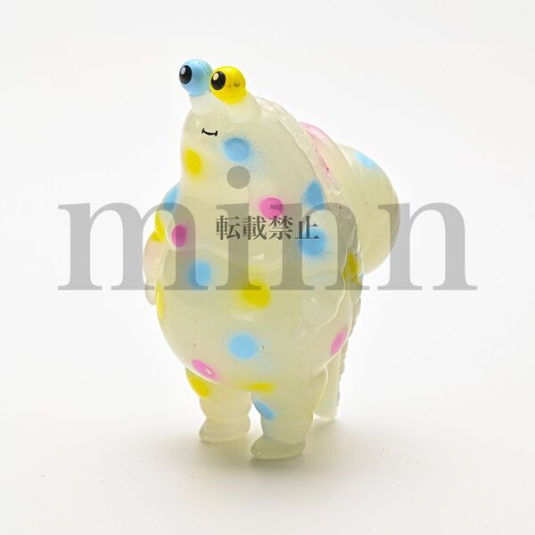 【未開封】BABY MANSNAIL ミニフィギュアコレクション ベビーカタツムリ男 蓄光 カプセルトイ ガチャ フィギュア