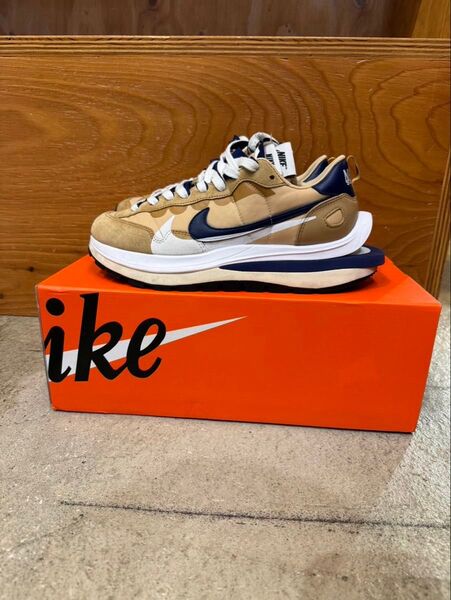 Sacai × Nike Vapor Waffle "Sesame And Blue Void"