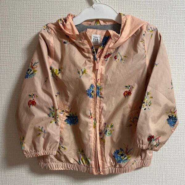 GAP 花柄ピンク ウインドブレーカー 100cm フードつき ナイロンジャケット 長袖 ブルゾン
