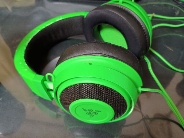 Razer Kraken Green ゲーミングヘッドセット