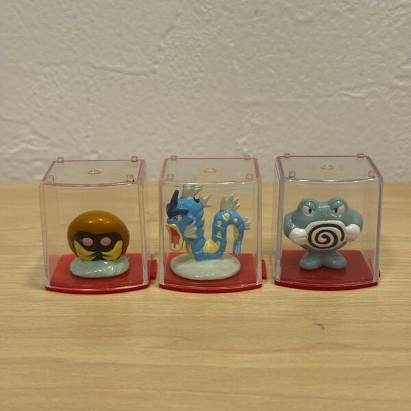 ポケモン ケース入りコレクション カブト ギャラドス ニョロボン