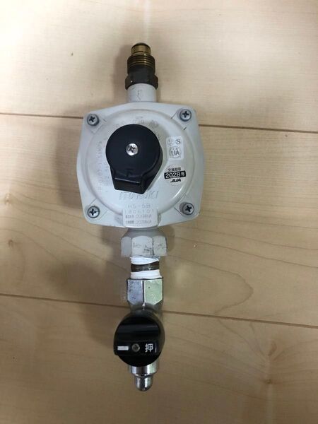 単段式調整器ヒューズコック LPガス