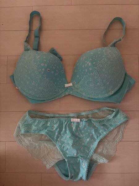 AMO'S STYLE F75ブラジャーショーツセット