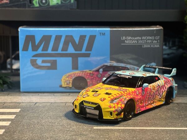 MINI GT 1/64 LB シルエットワークス GT 日産 35GT-RR 絶版