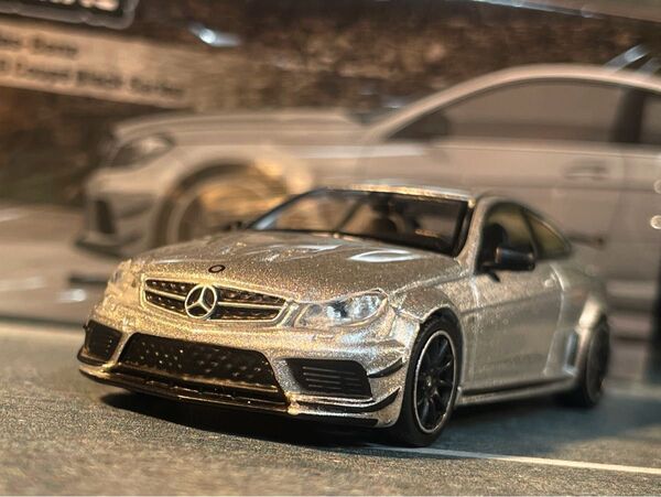 ターマックワークス 1/64 メルセデス ベンツ C63 AMG ブラックシリーズ