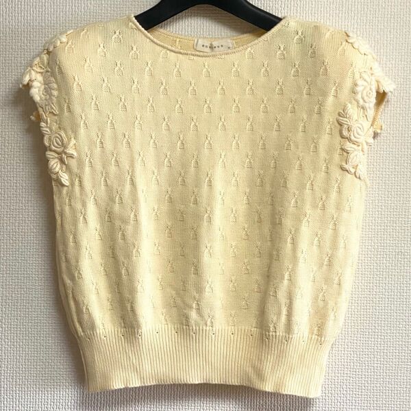 レナウン envieux Mサイズ 綿100% 肩パット入りノースリーブニットセーター 刺繍レース袖 イエロー 平成レトロ