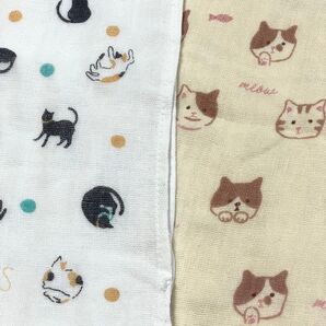 未使用 綿100% コットンタオル ガーゼハンカチ 手ぬぐい 猫 ネコ にゃんこ 総柄 長方形 ベージュ ホワイト