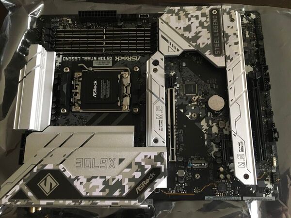 ASRock X670E STEEL LEGEND マザーボード 一週間使用 美品 箱なし 動作品 AM5