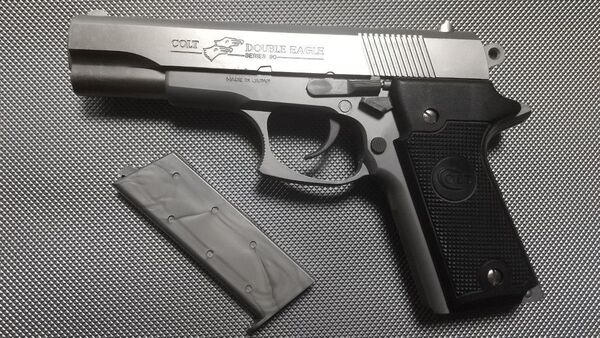 COLT DOUBLE EAGLE Handgun