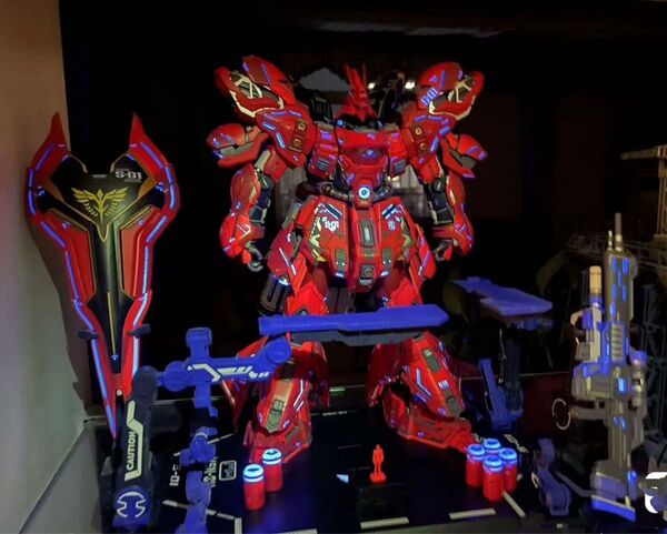 MG サザビー 改造塗装完成品 GK メタルフレーム仕様 アルミ合金保護ケース付き 即日発送可能