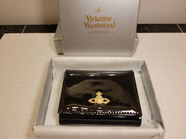 新品 Vivienne Westwood 三つ折り財布 ブラック