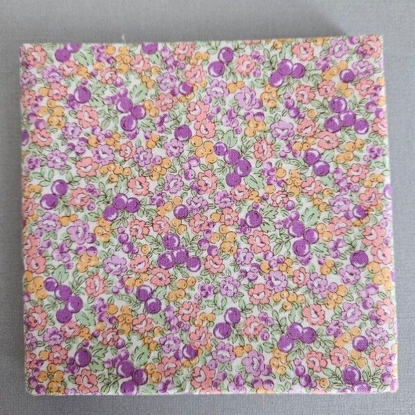 生地 ハギレ 小花柄 110×50㎝