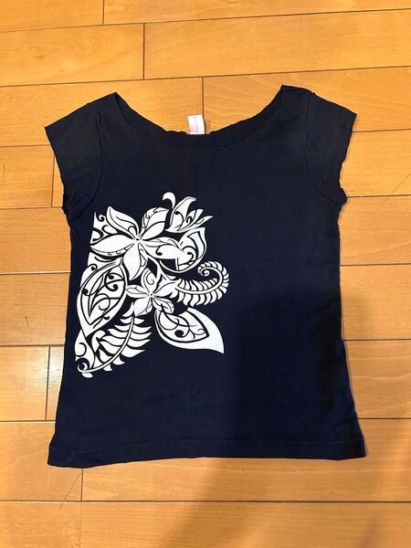 フラTシャツ