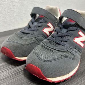 New Balance スニーカー グレー/レッド 21センチ