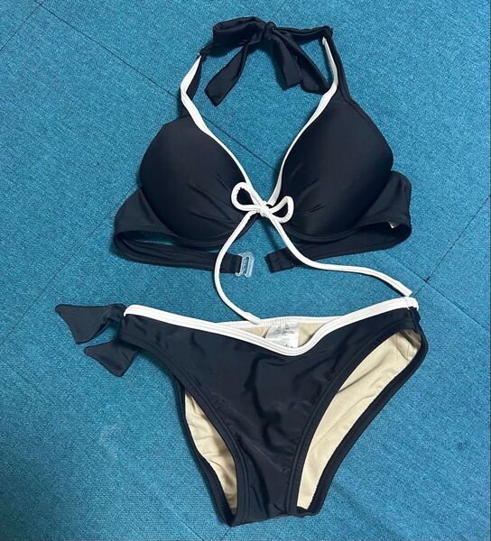 黒のセパレート水着 11L 水着 ビキニ 上下セット ブラック