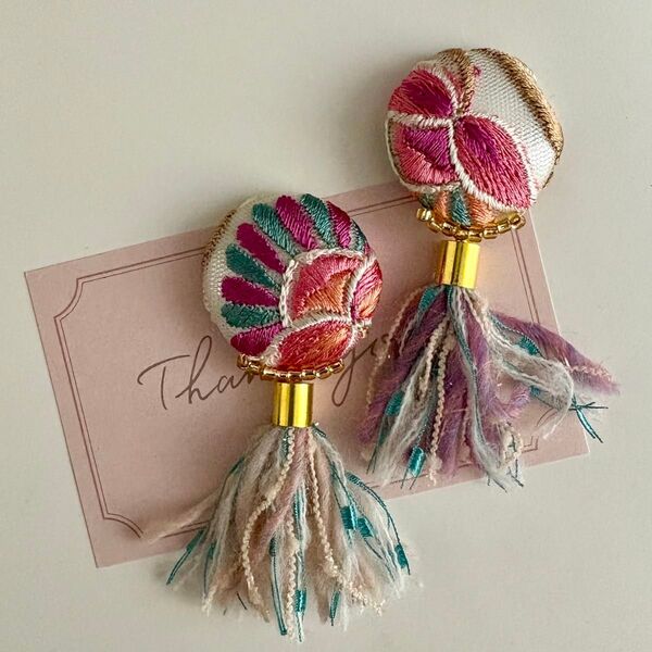インド刺繍リボンタッセルイヤリング