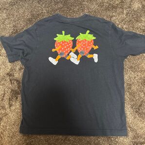 NIKE Tシャツ ストロベリー プリント