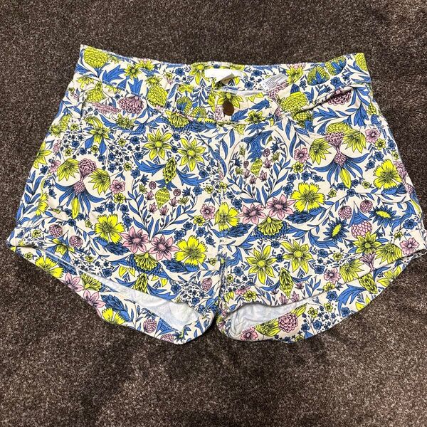 H&M 花柄 ショートパンツ マルチカラー