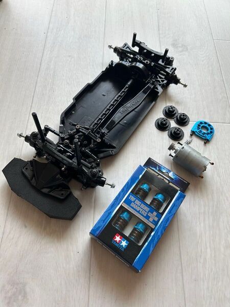タミヤ TT-02シャーシ 【中古品】/TRFビッグボアダンパー【新品】