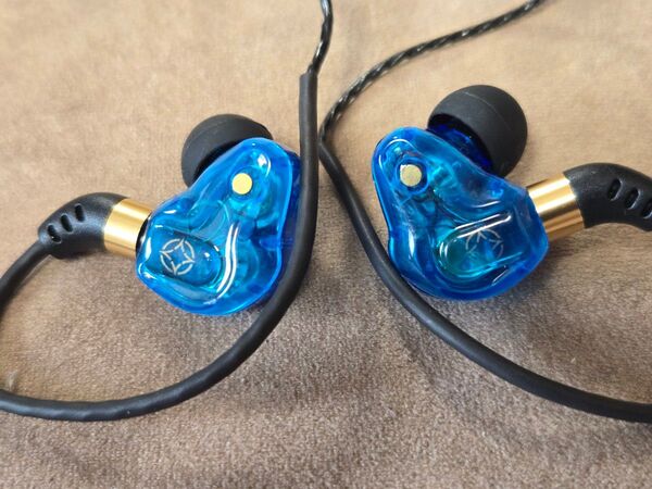 kckz bass 2DD イヤホン ブルー 中古