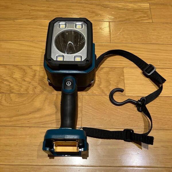 マキタ 18V/14.4Vフラッシュライト ML812 中古品
