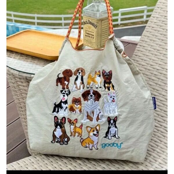 トートバッグ エコバッグ 犬柄 新品未使用 刺繍 ナイロン