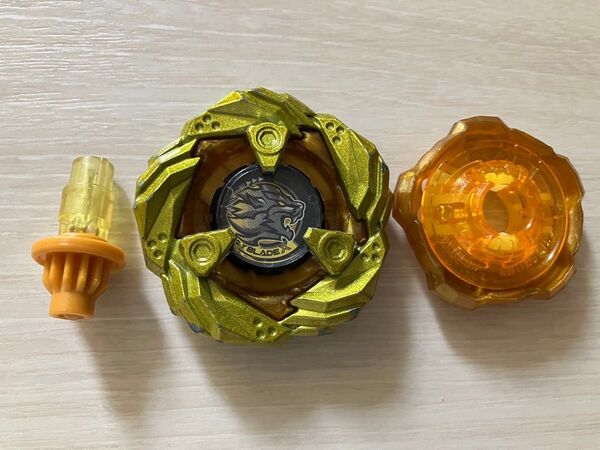 限定品 レア ベイブレードx レオンクロー5-60P メタルコートゴールド Pビット ポイントビット