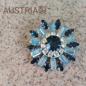 【4】 AUSTRIA ヴィンテージ ブローチ 青 オーストリア 美品 コスチュームジュエリー