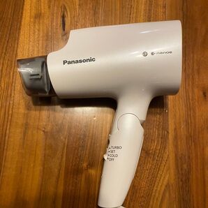 Panasonic ナノケア ヘアドライヤー 角度調整不良あり