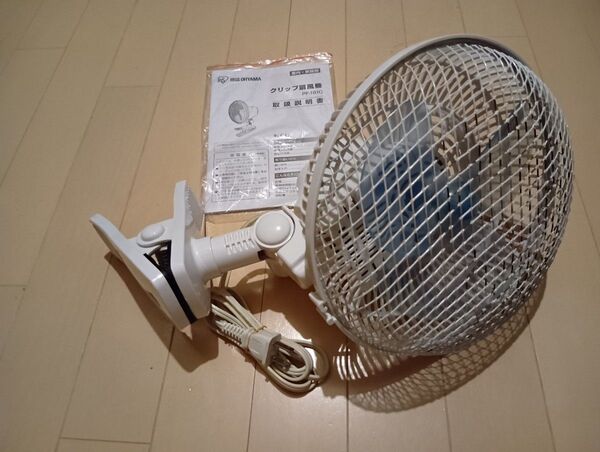 アイリスオーヤマ クリップ扇風機 PF-181C ホワイト