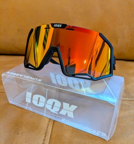 【新品】 格好良い!スポーツアイウェア サングラス 交換レンズ2枚付属