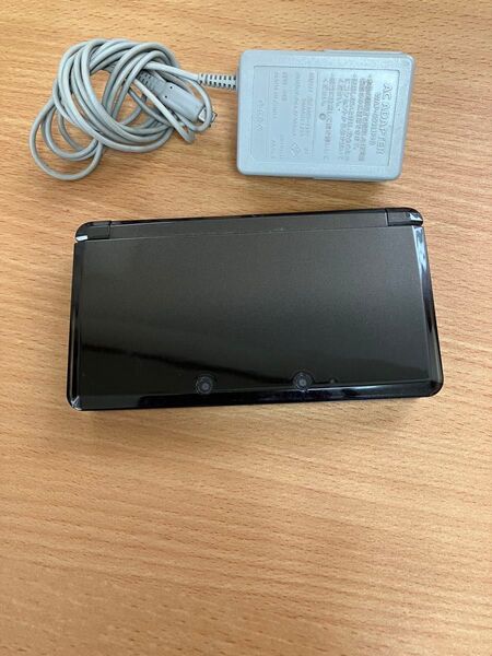 ニンテンドー3DS 本体 ブラック ACアダプター付 タッチペンなし