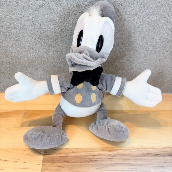 【希少】ディズニーランド ドナルドダック ぬいぐるみ 白黒 レトロ 制服風