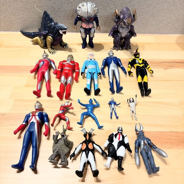 ★まとめ売り★ウルトラマン、怪獣 フィギュア 17体 セット 当時物 人形