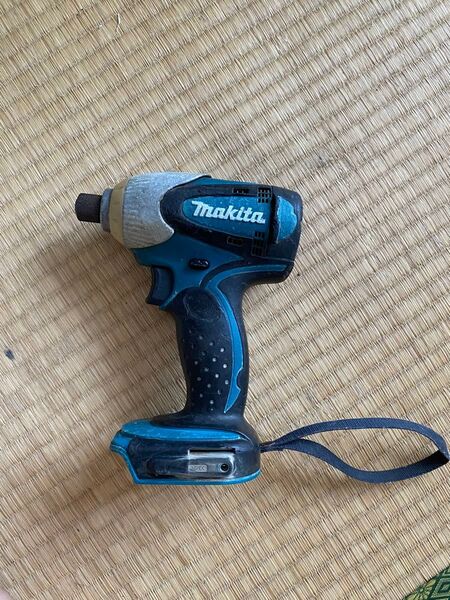 マキタ(MAKITA) 充電式コードレスインパクトドライバー TD130DZ? 本体のみ ジャンク 14.4v